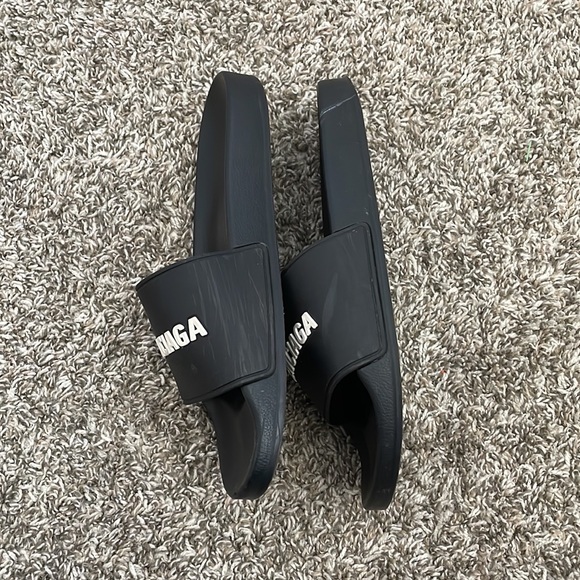 Black balenciaga slides - Picture 2 of 3